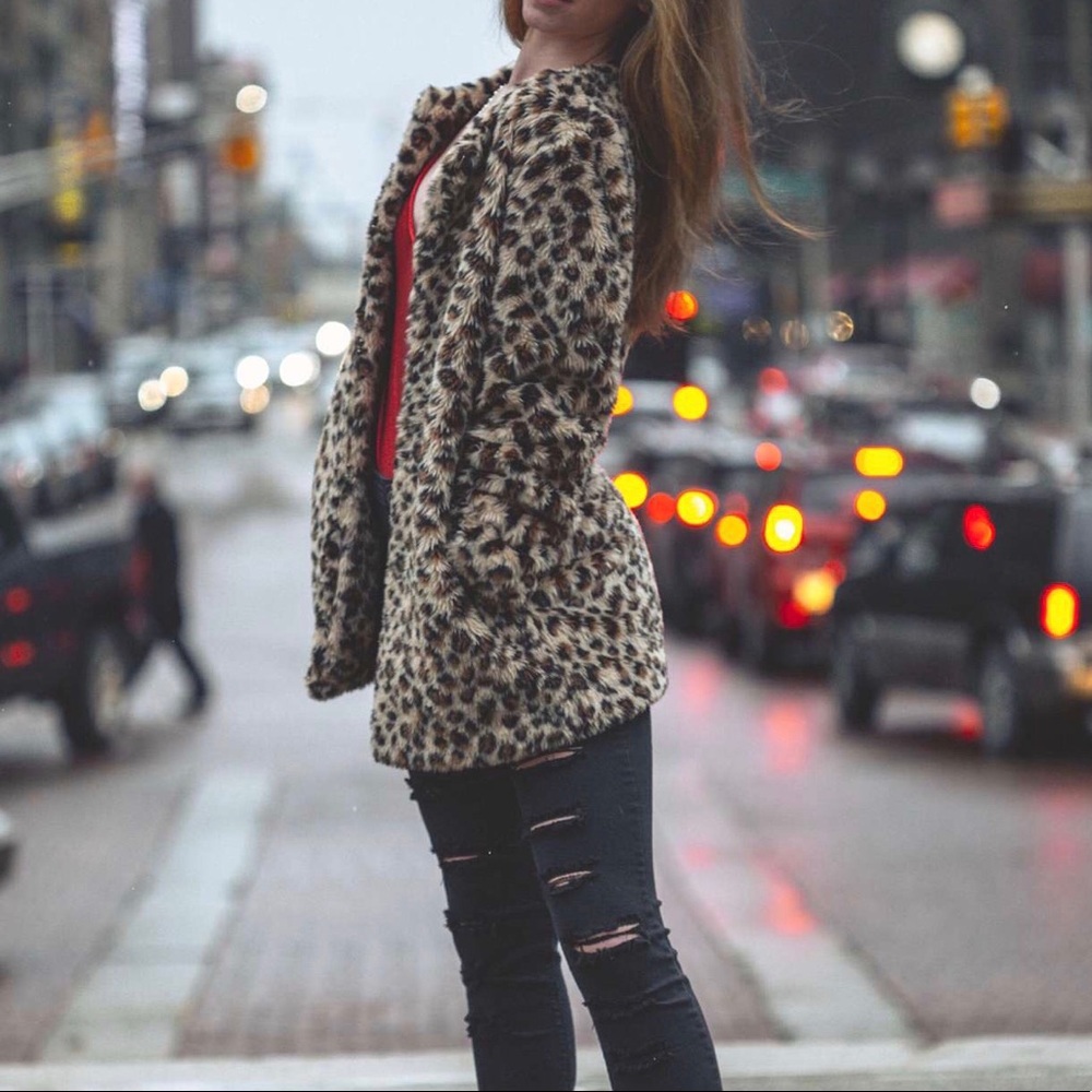 Leapord print fur coat
